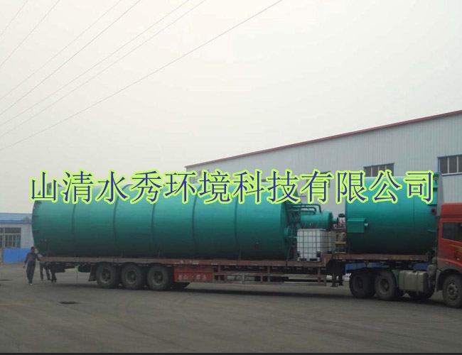 客戶定製的IC厭氧反應器發貨現場